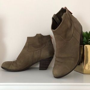 !!MUST GO!! Sam Edelman Lisle Nubuck Bootie